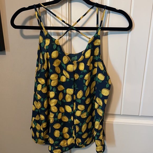 Super Cute Halter Top - Picture 3 of 5